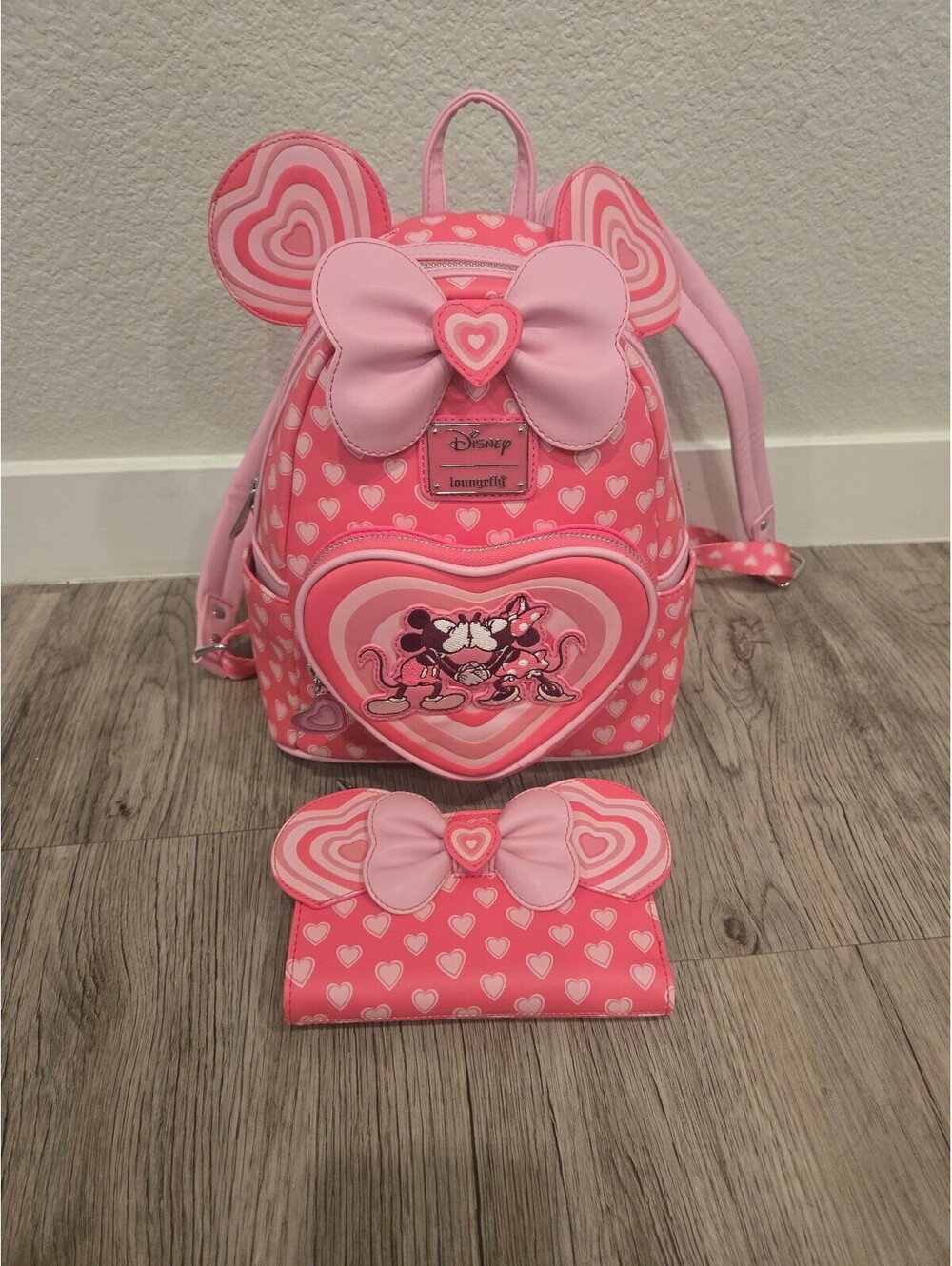 Disney Minnie Mouse Pink Hearts Backpack and Wallet Set